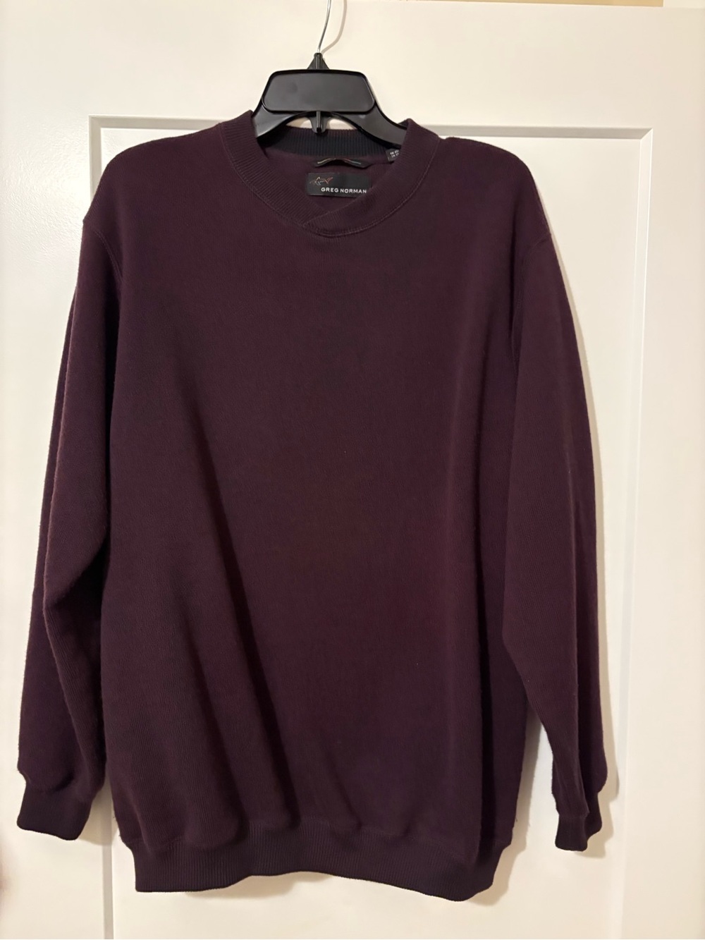 Greg Norman Men’s V-Neck Golf Sweater Size Large – Burgundy